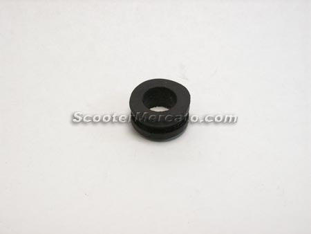 vespa-rubber-grommet-oil-line