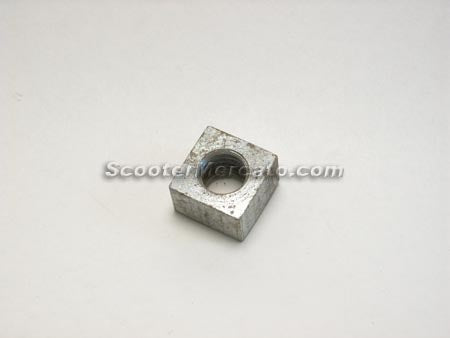 vespa-chassis-nut-headset