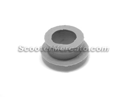 vespa-rubber-grommet-cowl-latch