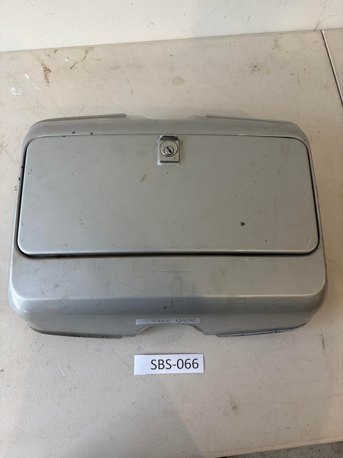 Resprayed P Series Glovebox