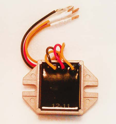 vespa-electrical-4-pole-regulator-early-p-series