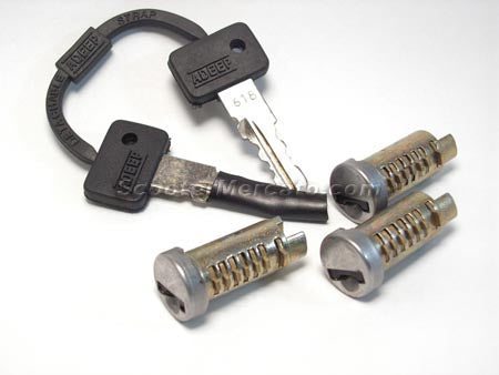 vespa-chassis-lockset-3-tumblers-px