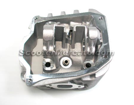 CYLINDER HEAD (SEE PART # 82647R) 1