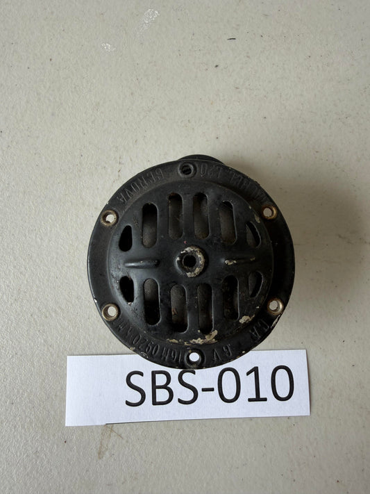 Bachel Black AC Horn