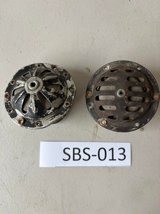 Two Rough Horns, No printing on Rim